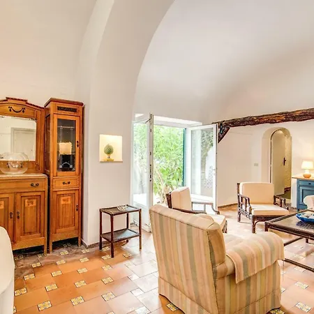 Villa Gorgeous 